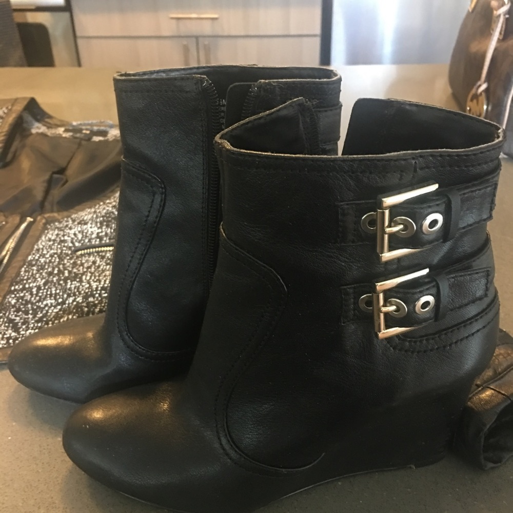 Ninewest Black booties with buckles